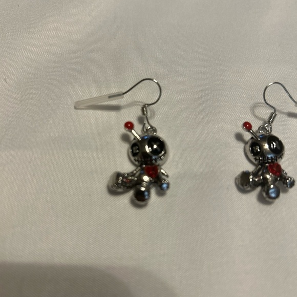 Dangle Voodoo Doll Earrings Silver W/ Red Heart Rhinestone Gothic Emo Punk Cute - Picture 3 of 10